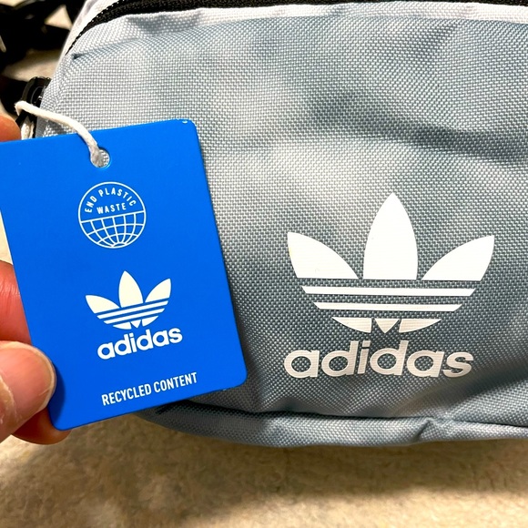 NWT Unisex One Size Adidas Originals Sport Waist Bag/Sling Bag In Sky Blue - Picture 7 of 11